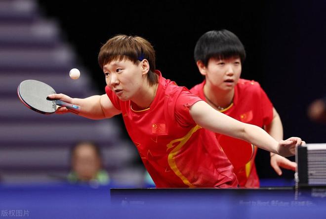 足球舞台上 足球舞台上