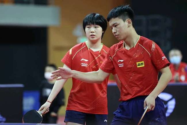 阵容变化与 阵容变化与